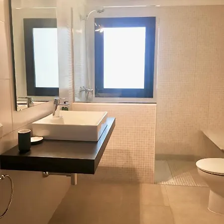 Villa Gran Casa Económica Con Piscina Privada En Ideal Familias *