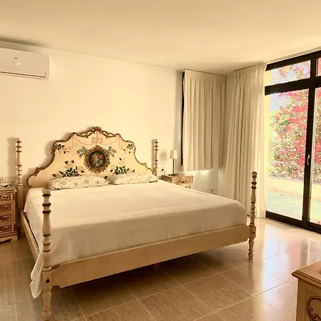 Gran Casa Con Piscina Privada Y Jardin En Begur